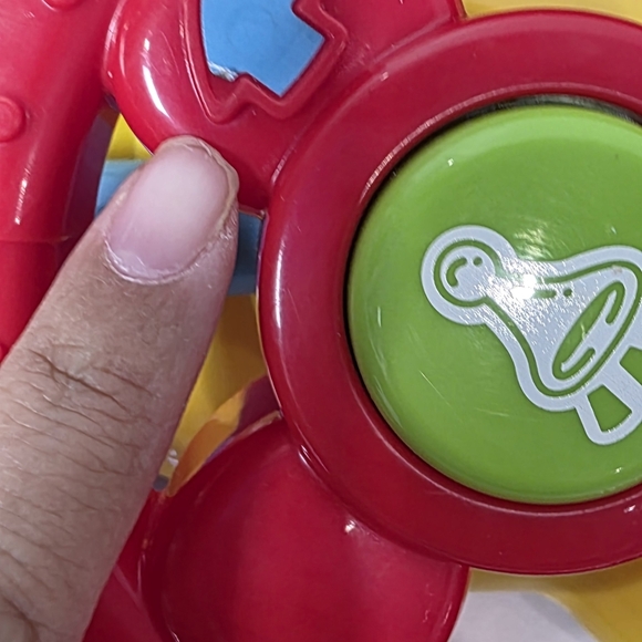 V-TECH Turn & Learn Driver Developmental Toy. - Picture 2 of 8